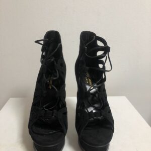 Yves Saint Laurent Preto