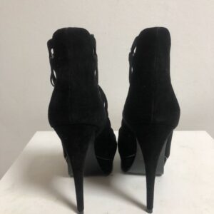 Yves Saint Laurent Preto