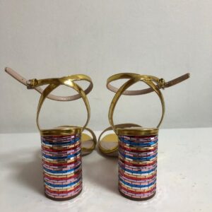Miu Miu Dourado