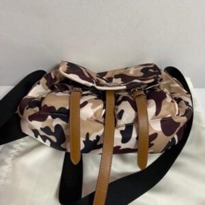 Prada Média Camuflada